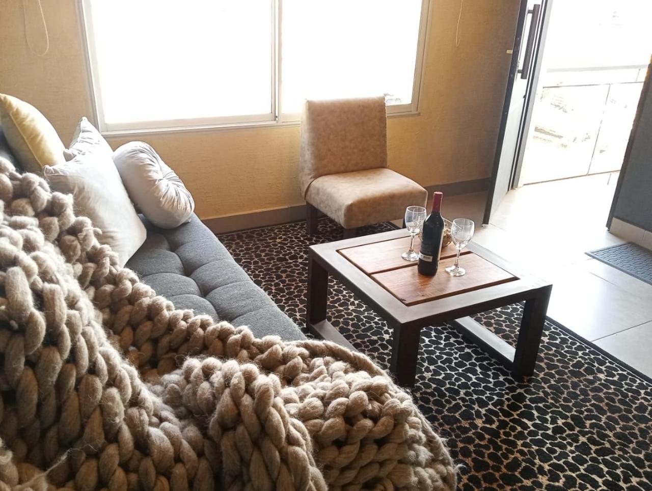 Departamentos Boutique De Disenador " Terraza 26 " - Cochera - Vista A La Montana - Cancelacion Gratuita - Sin Pagar Por Adelantado Mendoza Eksteriør billede